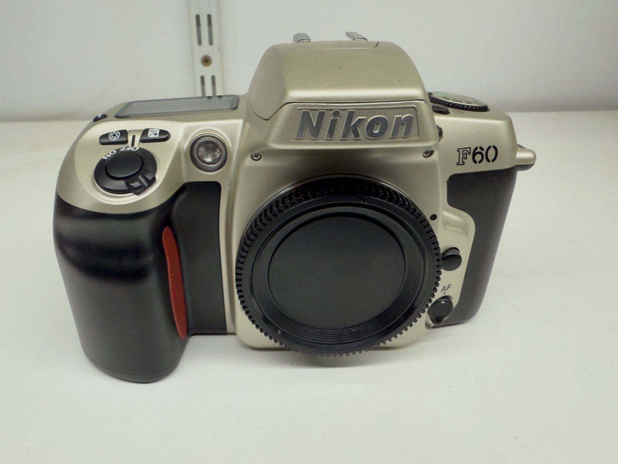 Nikon F60